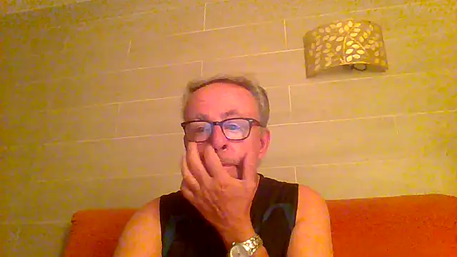 tuggy59 online show from 28, 6, 2026