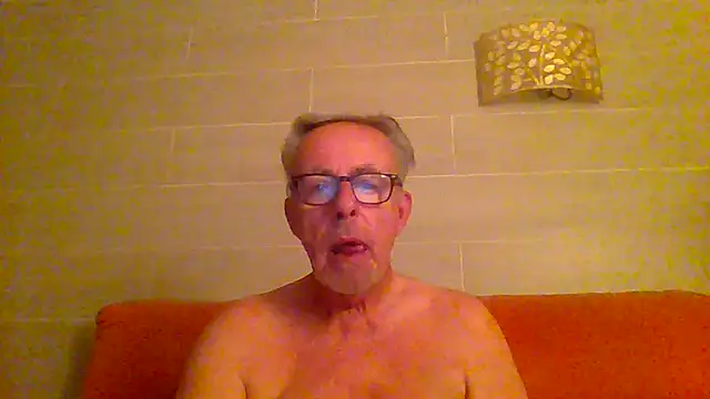 tuggy59 online show from 14, 7, 2026