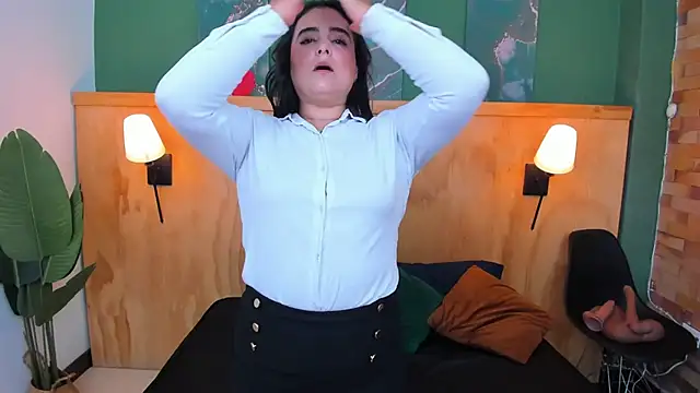 taylor bennet online show from 2, 10, 2025