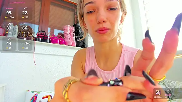 Snapshot of Sassy_Teen chatting on 14, 5, 2026 Sassy Teen online show from 14, 5, 2026