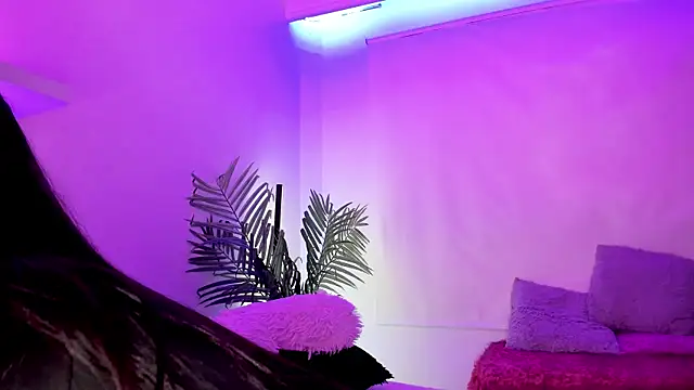 Gloomydoll online show from 3, 10, 2025