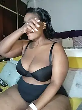 Snapshot of Real1SweetQueen chatting on 19, 7, 2026 Real1SweetQueen online show from 19, 7, 2026