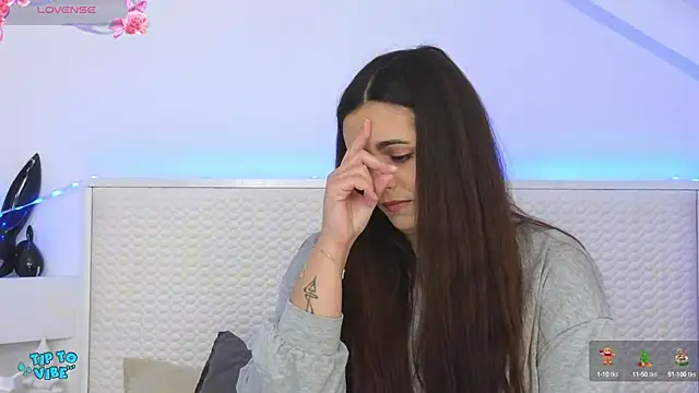 Eva Rogers  online show from 3, 12, 2024