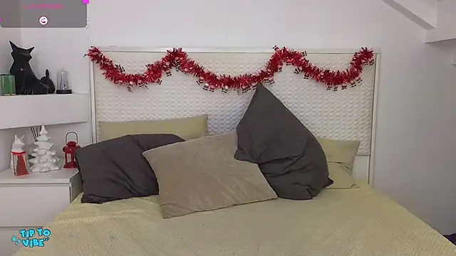 Eva Rogers  online show from 6, 1, 2025