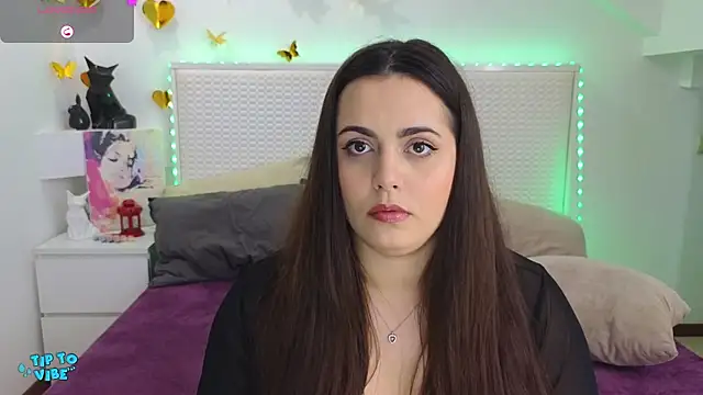 Eva Rogers  online show from 5, 3, 2025