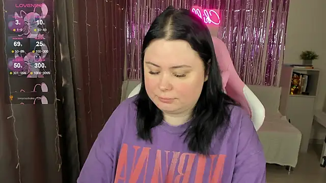 Akemi BBW online show from 5, 5, 2026
