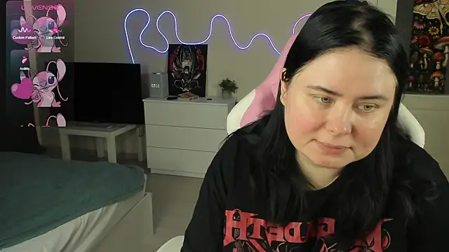Akemi BBW online show from 28, 7, 2026