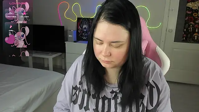 Akemi BBW online show from 5, 8, 2026