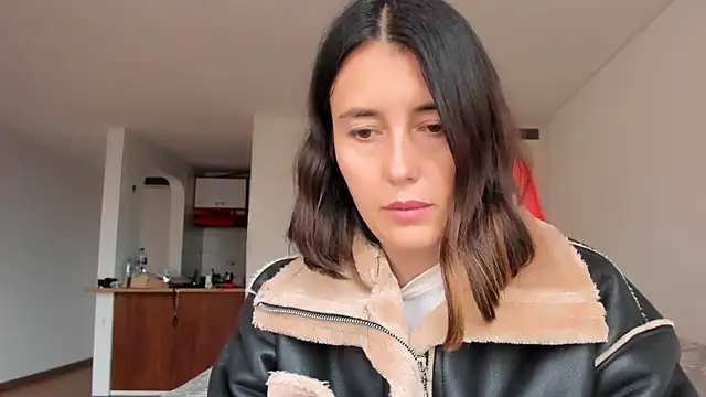 Snapshot of zoe_jeane_beker chatting on 13, 2, 2025 zoe jeane beker online show from 13, 2, 2025