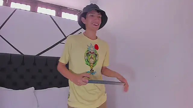 DereckCooperr online show from 10, 2, 2025