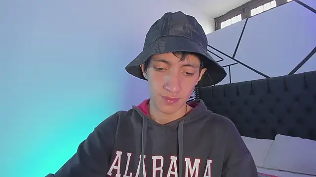 DereckCooperr online show from 19, 2, 2025