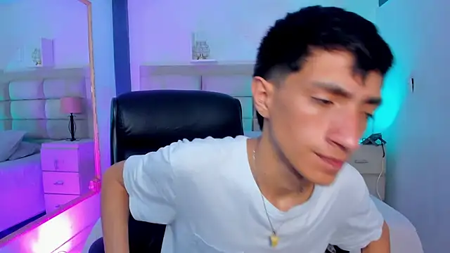 DereckCooperr online show from 6, 10, 2025