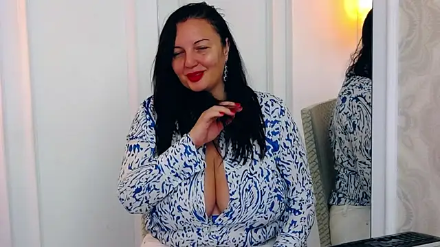 JudithCombs online show from 11, 12, 2024