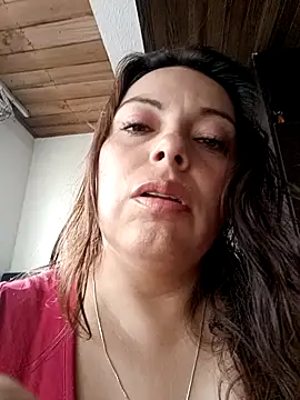 Snapshot of seherlatin chatting on 1, 2, 2025 seherlatin online show from 1, 2, 2025