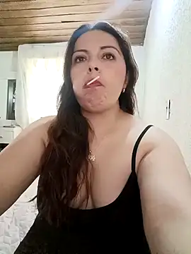 Snapshot of seherlatin chatting on 8, 2, 2025 seherlatin online show from 8, 2, 2025