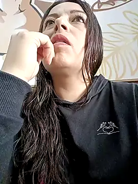 Snapshot of seherlatin chatting on 23, 2, 2025 seherlatin online show from 23, 2, 2025