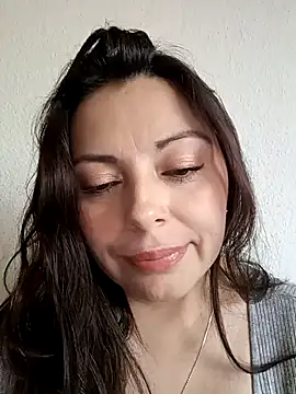 Snapshot of seherlatin chatting on 7, 3, 2025 seherlatin online show from 7, 3, 2025