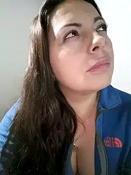 Snapshot of seherlatin chatting on 13, 3, 2025 seherlatin online show from 13, 3, 2025