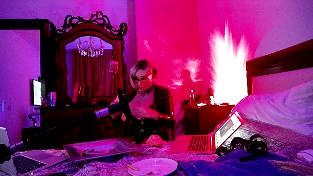 CharlotteVixxens online show from 2, 10, 2025