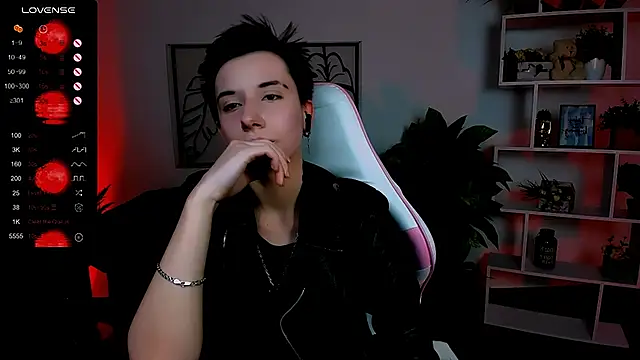 Snapshot of _Rein_ramm chatting on 6, 3, 2025  Rein ramm online show from 6, 3, 2025