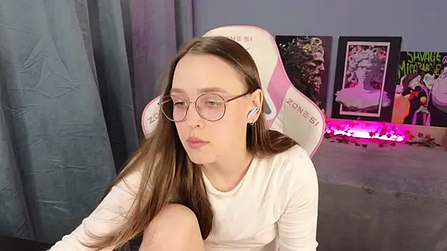 Snapshot of Sweet_frosti chatting on 9, 6, 2026 Sweet frosti online show from 9, 6, 2026