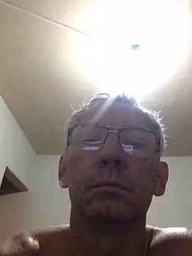 eleno1542 online show from 28, 10, 2025