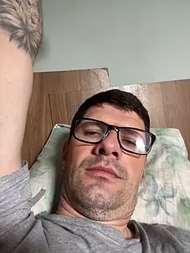 Juliano2289 online show from 7, 4, 2026