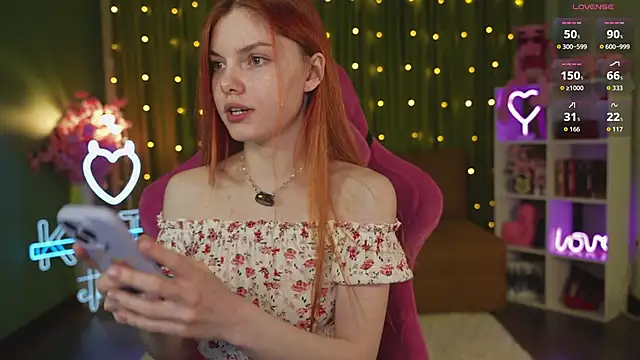 Katy  Ethereal online show from 18, 9, 2025