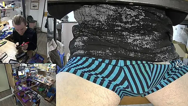 Snapshot of Happy_Michal chatting on 20, 12, 2024 Happy Michal online show from 20, 12, 2024