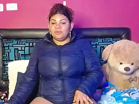 Snapshot of karolhot916 chatting on 4, 10, 2025 karolhot916 online show from 4, 10, 2025