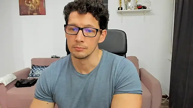 BrutusK08 online show from 3, 2, 2025