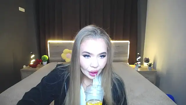 StacyYellig online show from 7, 10, 2025