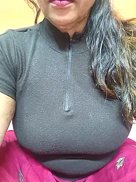 Snapshot of CUTE_SOPHIA- chatting on 8, 2, 2025 CUTE SOPHIA- online show from 8, 2, 2025