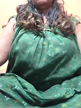 Snapshot of CUTE_SOPHIA- chatting on 1, 3, 2025 CUTE SOPHIA- online show from 1, 3, 2025