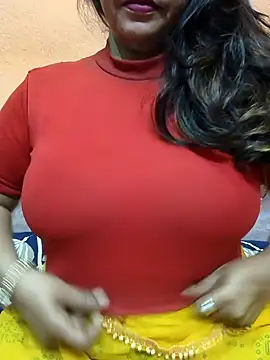 Snapshot of CUTE_SOPHIA- chatting on 1, 3, 2025 CUTE SOPHIA- online show from 1, 3, 2025