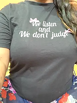 Snapshot of CUTE_SOPHIA- chatting on 3, 10, 2025 CUTE SOPHIA- online show from 3, 10, 2025