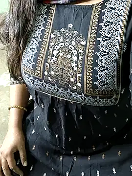 Snapshot of CUTE_SOPHIA- chatting on 15, 10, 2025 CUTE SOPHIA- online show from 15, 10, 2025