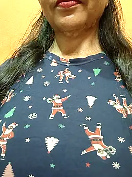 CUTE SOPHIA- online show from 26, 6, 2026