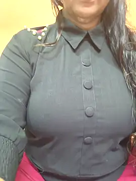 CUTE SOPHIA- online show from 1, 7, 2026
