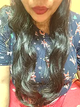 CUTE SOPHIA- online show from 2, 8, 2026
