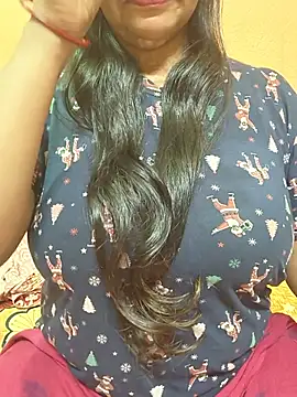 CUTE SOPHIA- online show from 8, 8, 2026