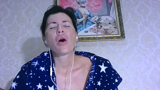 Snapshot of StunnigArt chatting on 4, 8, 2026 StunnigArt online show from 4, 8, 2026