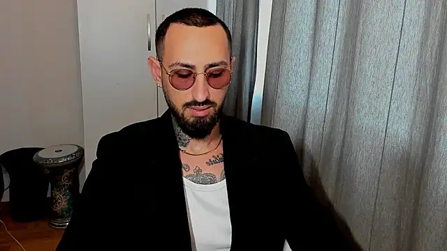 Snapshot of Baddfuckerr chatting on 22, 1, 2025 Baddfuckerr online show from 22, 1, 2025
