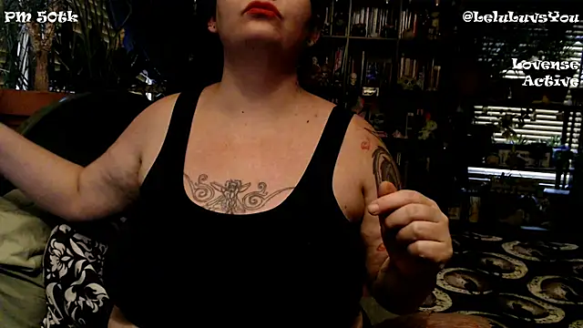 Snapshot of LeluLuvsYou chatting on 6, 1, 2025 LeluLuvsYou online show from 6, 1, 2025