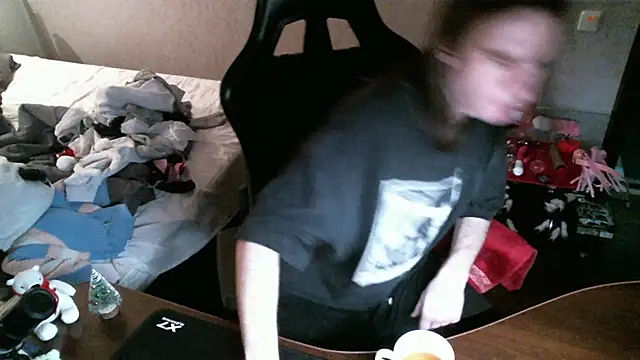 izilizi 23 online show from 14, 12, 2024