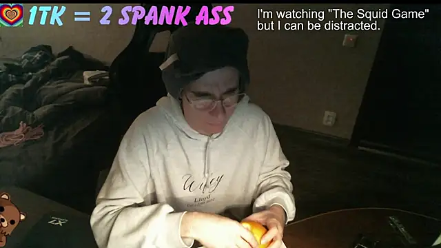 izilizi 23 online show from 19, 9, 2025