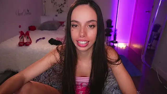 Snapshot of Dayna_Nebula chatting on 29, 9, 2025 Dayna Nebula online show from 29, 9, 2025