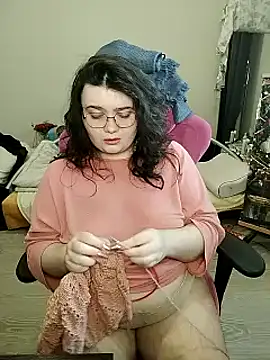 Snapshot of DenisHailey chatting on 8, 12, 2024 DenisHailey online show from 8, 12, 2024