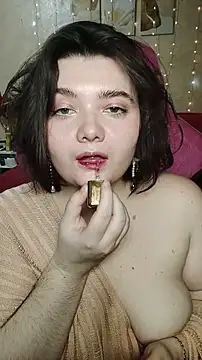 Snapshot of DenisHailey chatting on 17, 12, 2025 DenisHailey online show from 17, 12, 2025