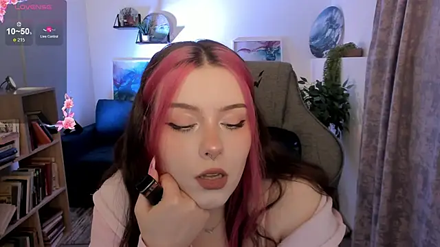 CoralineKeyns online show from 30, 4, 2026